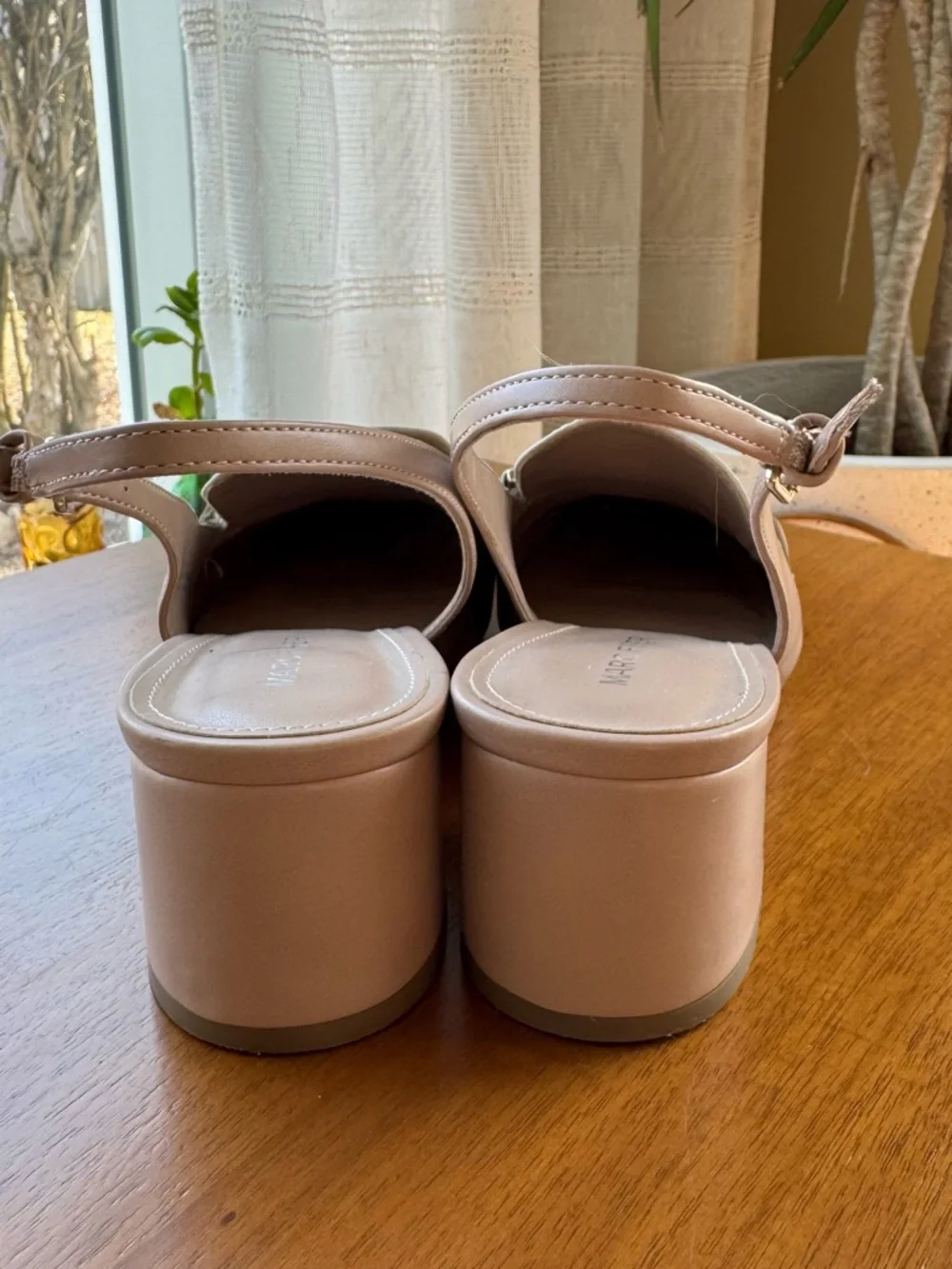 Slingback Pumps – Size 8.5 Marc Fisher Graci Chic Neutral with Gold Chain Detail - Picture 8 of 11